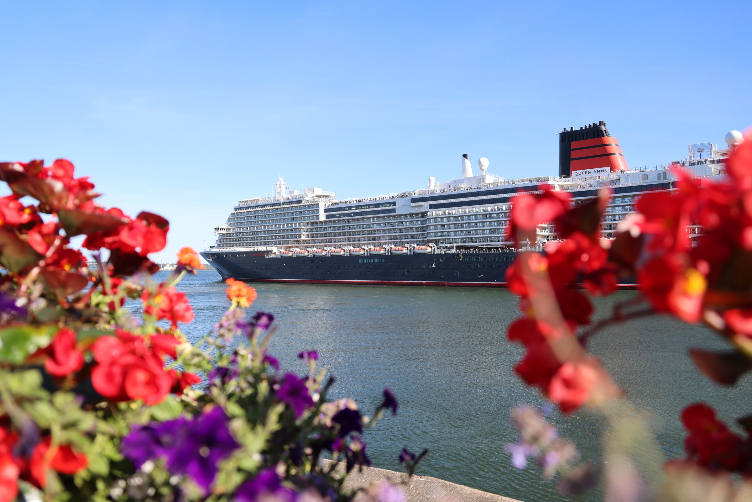Cunard's Queen Anne leaving Cobh dock