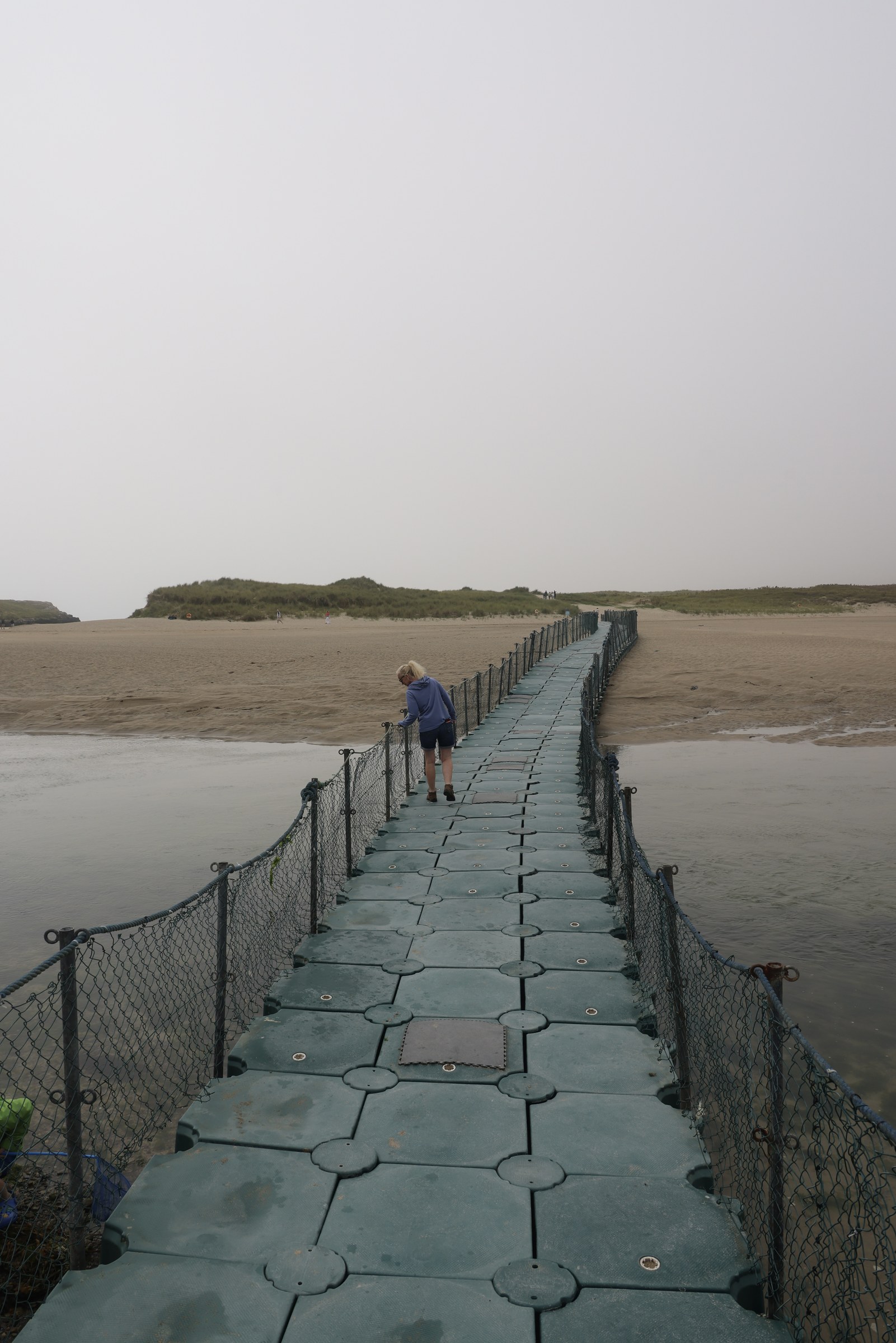 Looking along the floating pontoon towards Barleycove Beach