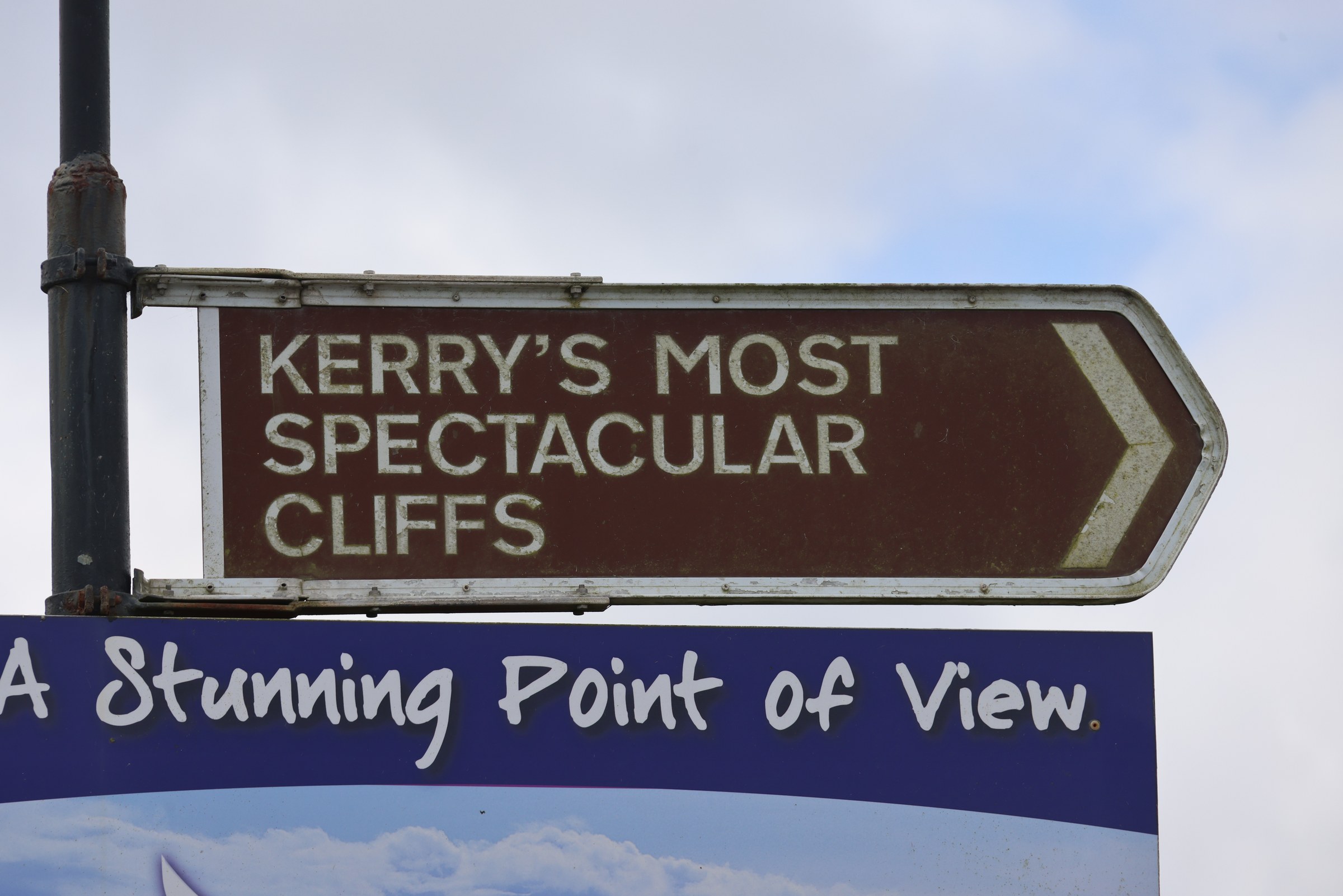 Signs directing visitors towards the Kerry Cliffs
